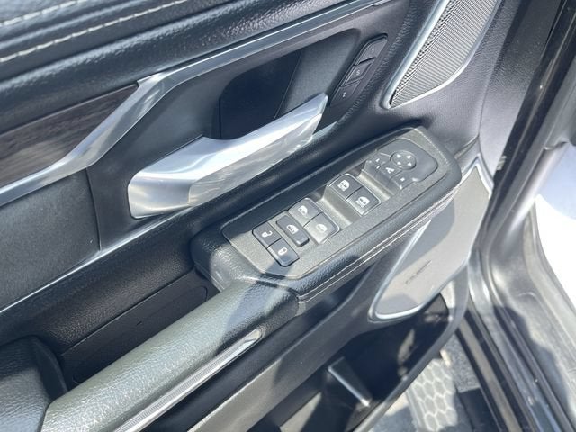 2025 RAM 1500 Laramie Crew Cab 4x4 5'7" Box