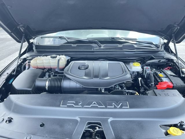 2025 RAM 1500 Laramie Crew Cab 4x4 5'7" Box