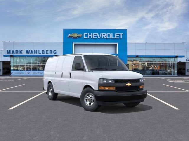 2026 Chevrolet Express 2500 Work Van HD's photo