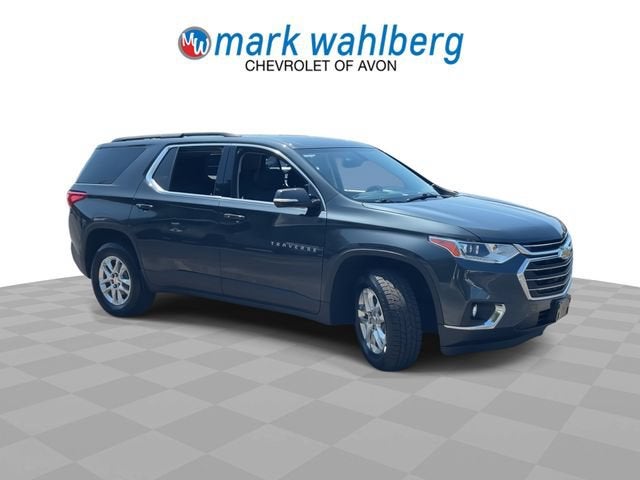 Used 2019 Chevrolet Traverse 1LT with VIN 1GNEVGKWXKJ154334 for sale in Avon, OH
