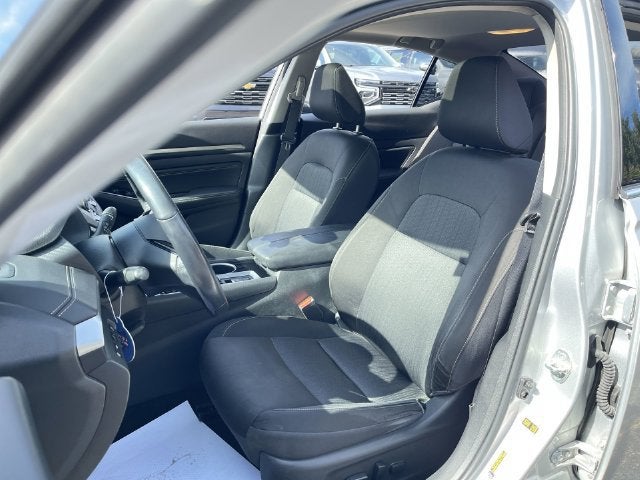 2020 Nissan Altima SV - Photo 19
