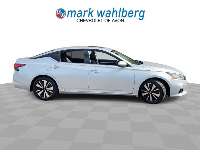 2020 Nissan Altima SV - Photo 9