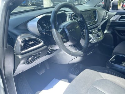 2023 Chrysler Pacifica Touring