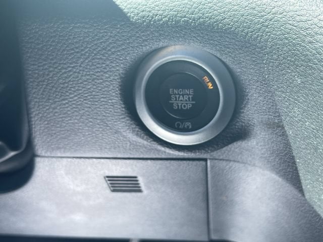 2023 Chrysler Pacifica Touring - Photo 17