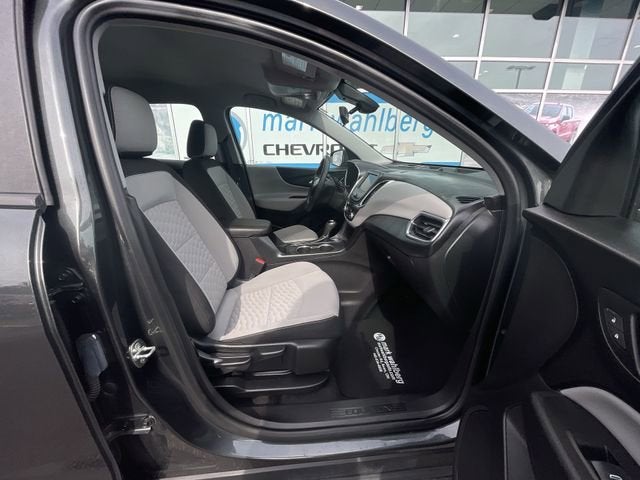 2020 Chevrolet Equinox LS - Photo 27