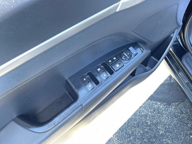 2019 Hyundai Elantra SE - Photo 20