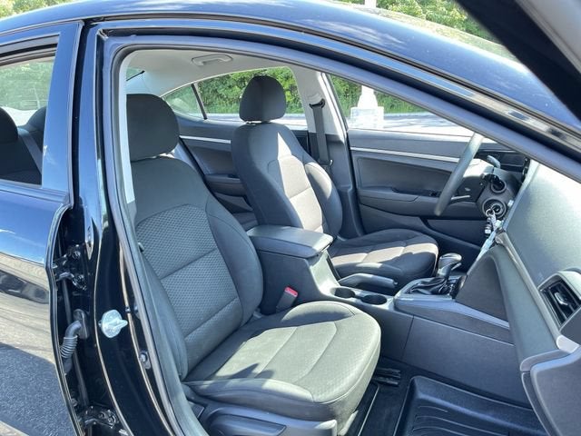 2019 Hyundai Elantra SE - Photo 24