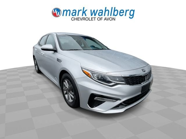 Used 2020 Kia Optima LX with VIN 5XXGT4L35LG439796 for sale in Avon, OH