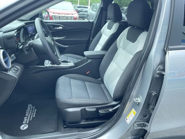 2024 Chevrolet Trax LS - Photo 18