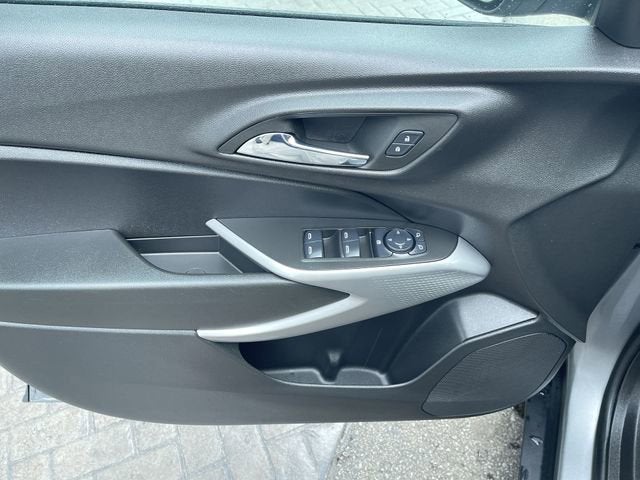 2024 Chevrolet Trax LS - Photo 21