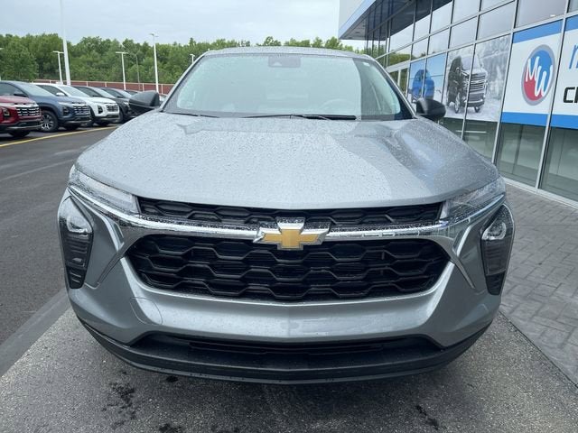 2024 Chevrolet Trax LS - Photo 28