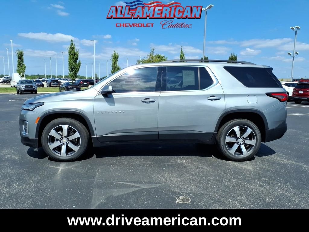 2023 Chevrolet Traverse LT Leather