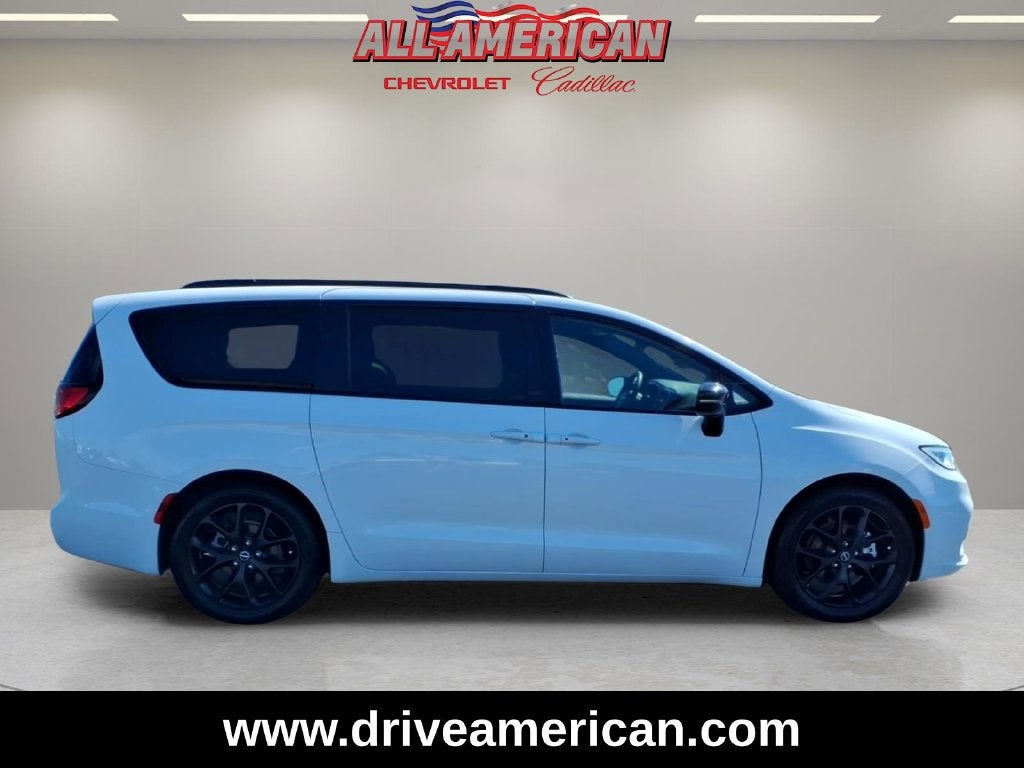 2025 Chrysler Pacifica Limited