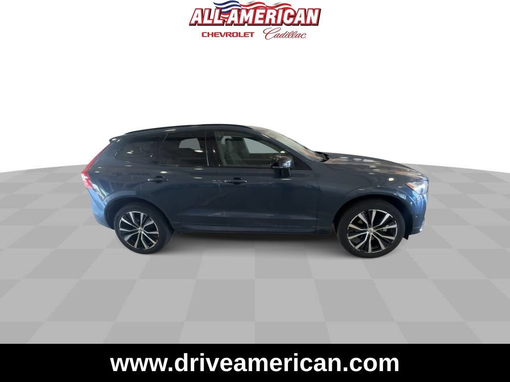 2024 Volvo XC60 Plus Dark Theme