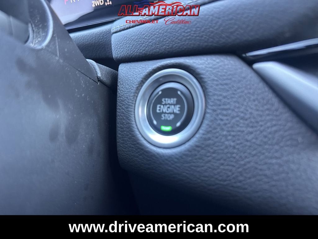 2025 Cadillac XT4 Premium Luxury