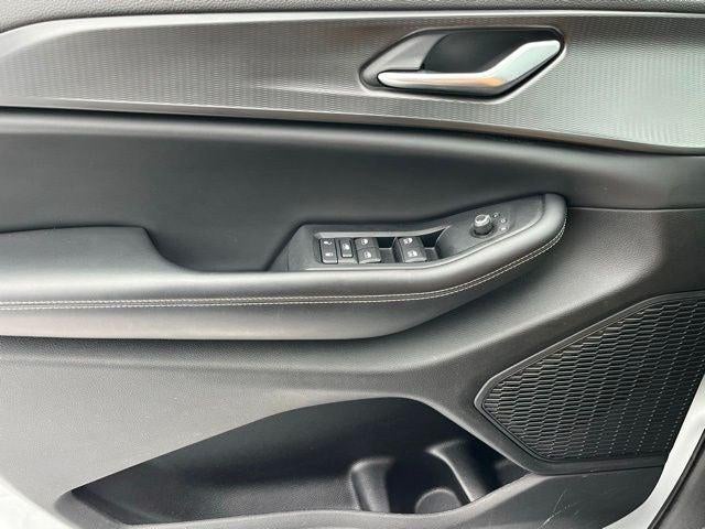 2023 Jeep Grand Cherokee L Laredo 4x4