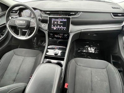 2023 Jeep Grand Cherokee L Laredo 4x4