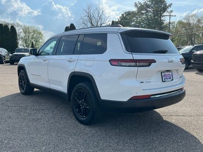 2023 Jeep Grand Cherokee L Laredo 4x4