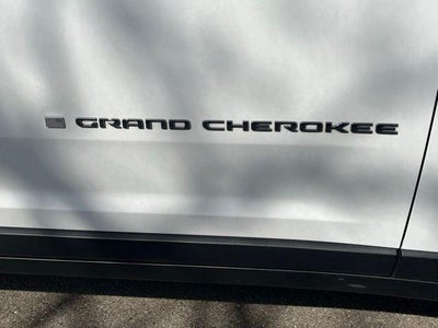 2023 Jeep Grand Cherokee L Laredo 4x4