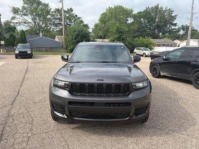 2023 Jeep Grand Cherokee L Altitude 4x4