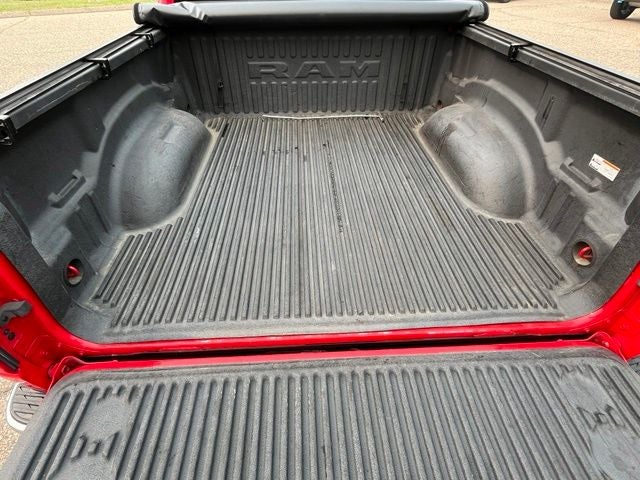 2022 RAM 1500 Big Horn Crew Cab 4x4 5'7' Box