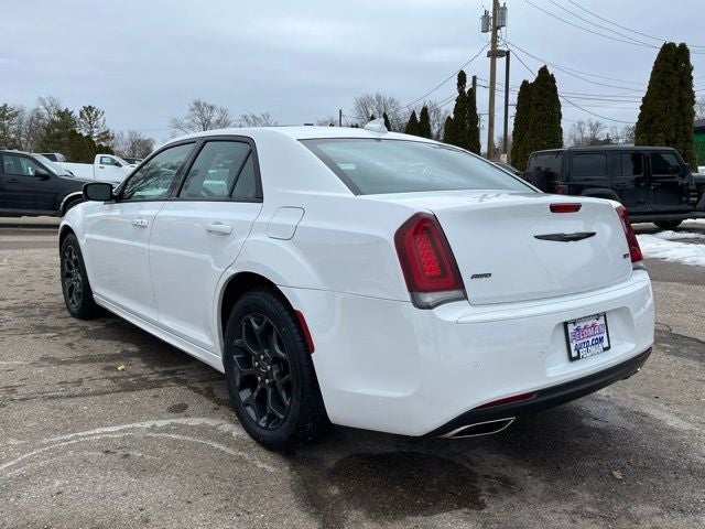 2023 Chrysler 300 Touring-L AWD