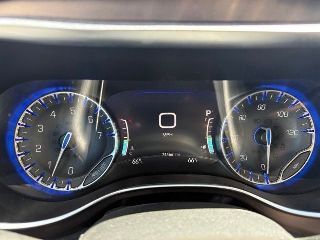 2017 Chrysler Pacifica Touring-L Plus