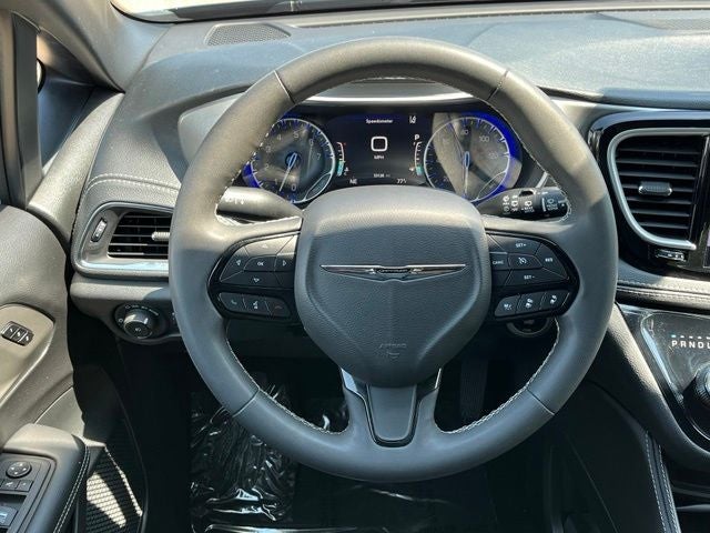 2023 Chrysler Pacifica Limited AWD