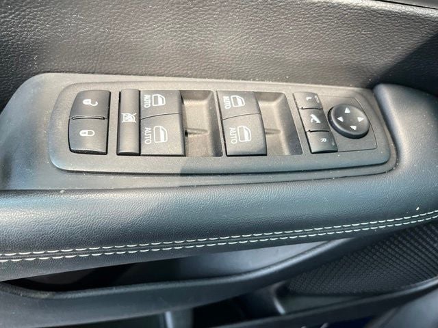 2023 Chrysler Pacifica Limited AWD