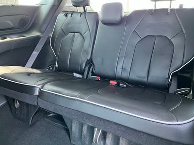 2023 Chrysler Pacifica Limited AWD