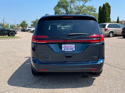 2023 Chrysler Pacifica Limited AWD