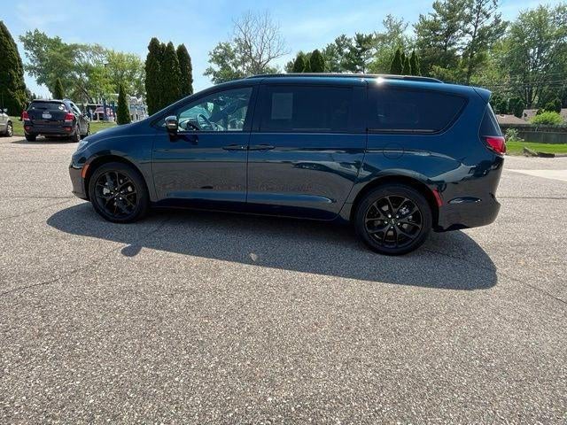 2023 Chrysler Pacifica Limited AWD