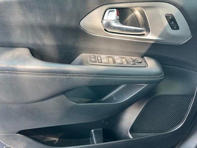 2023 Chrysler Pacifica Limited AWD