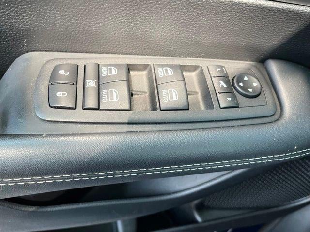 2023 Chrysler Pacifica Limited AWD