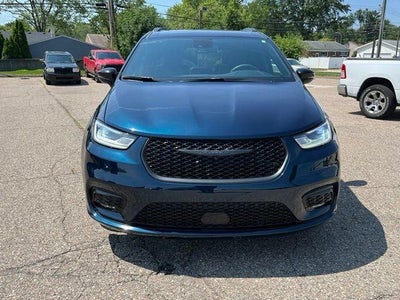 2023 Chrysler Pacifica Limited AWD