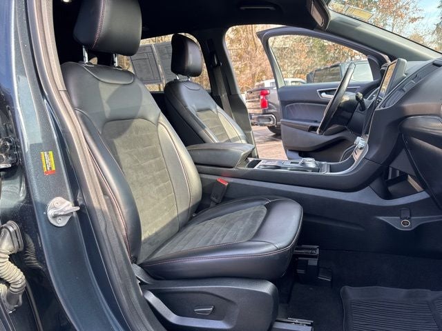 2022 Ford Edge ST Line