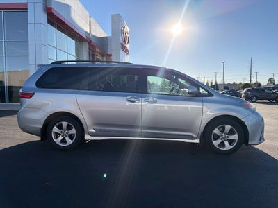 2020 Toyota Sienna LE 8 Passenger