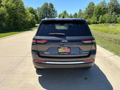 2025 Jeep Grand Cherokee Laredo