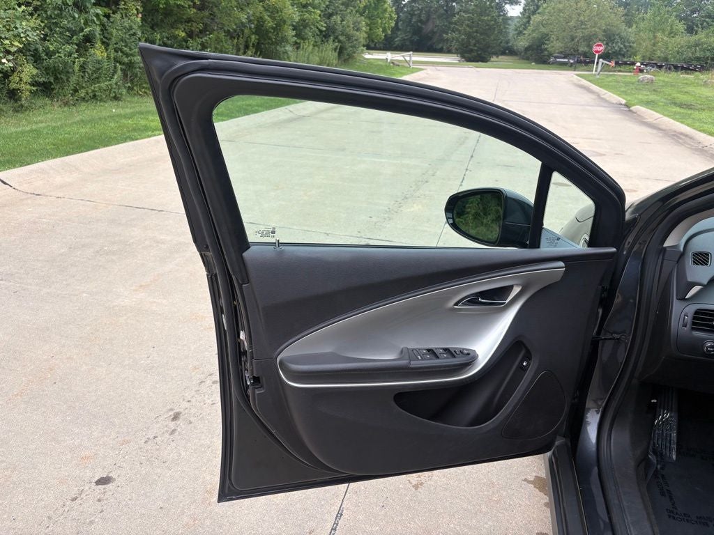 2015 Chevrolet Volt Base