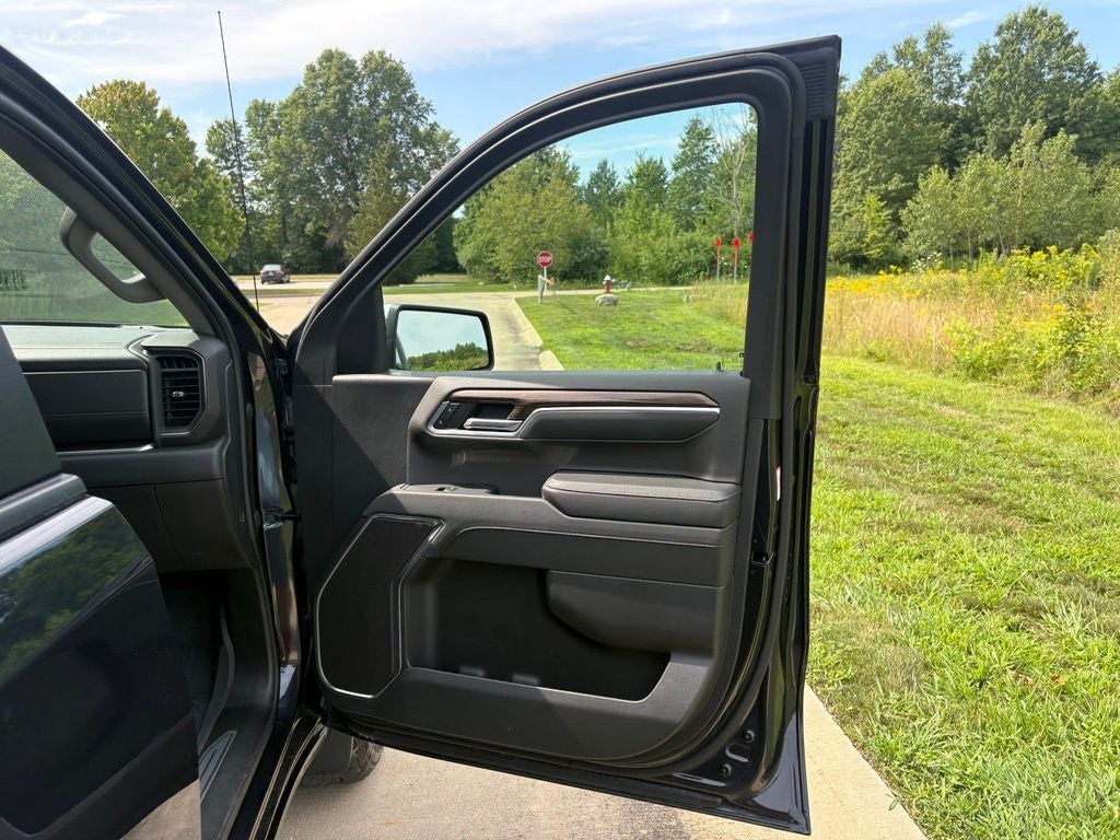 2023 Chevrolet Silverado 1500 LT LT1