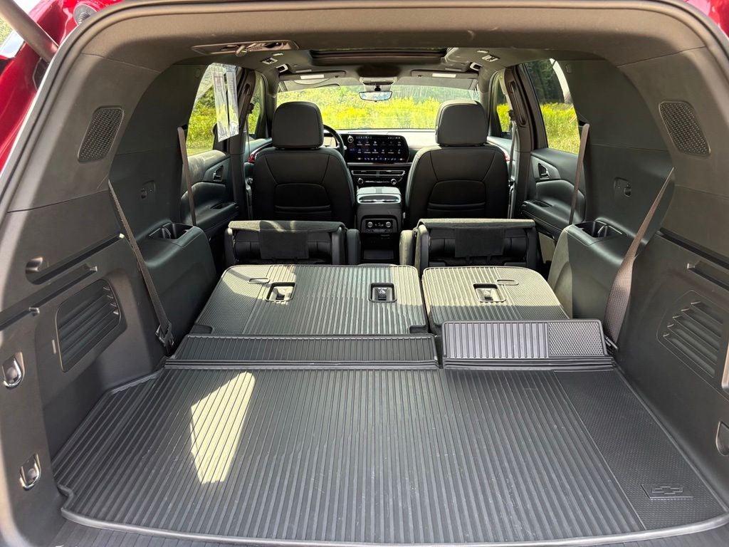 2025 Chevrolet Traverse RS