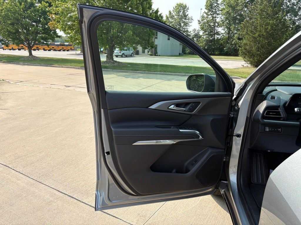 2026 Chevrolet Traverse LT 2LT