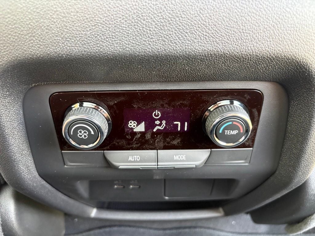 2026 Chevrolet Traverse LT 2LT