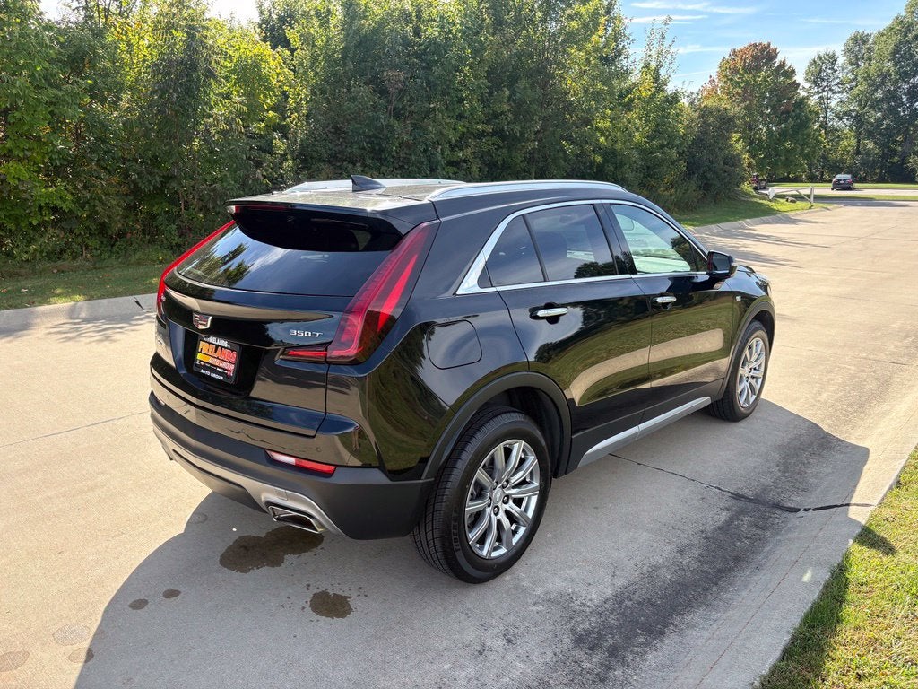 2023 Cadillac XT4 Premium Luxury