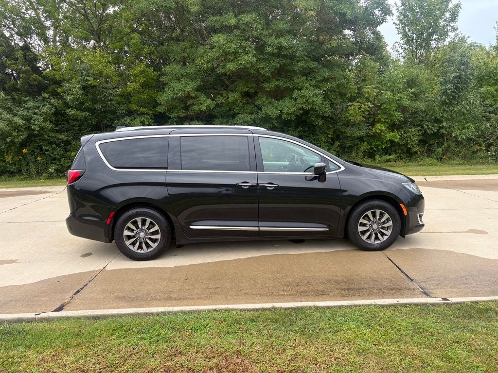 2020 Chrysler Pacifica Touring L Plus