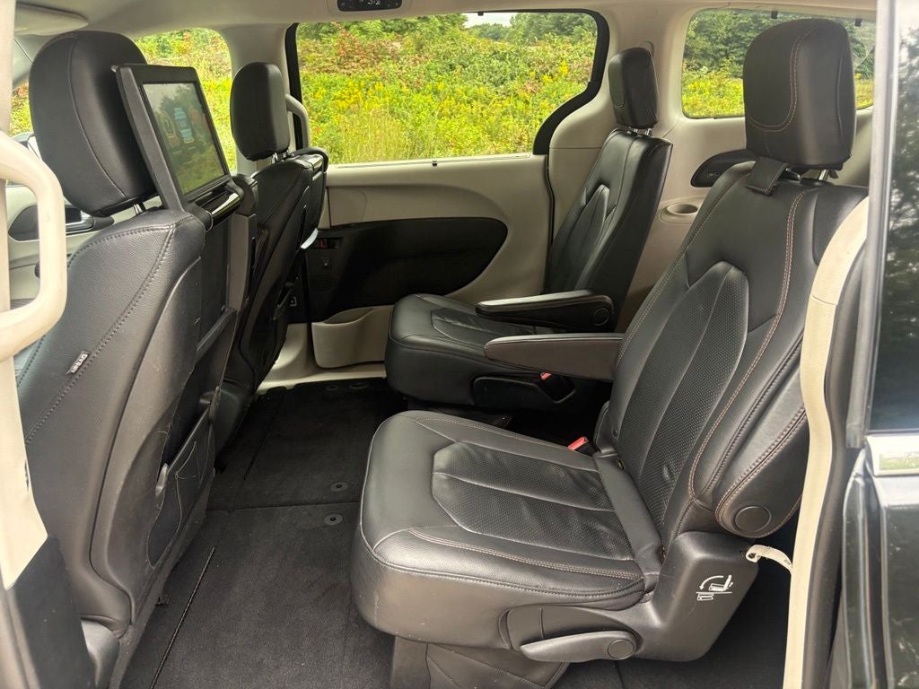 2020 Chrysler Pacifica Touring L Plus