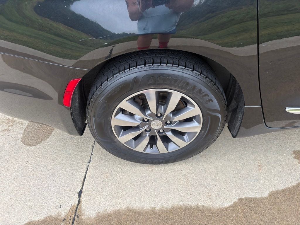 2020 Chrysler Pacifica Touring L Plus