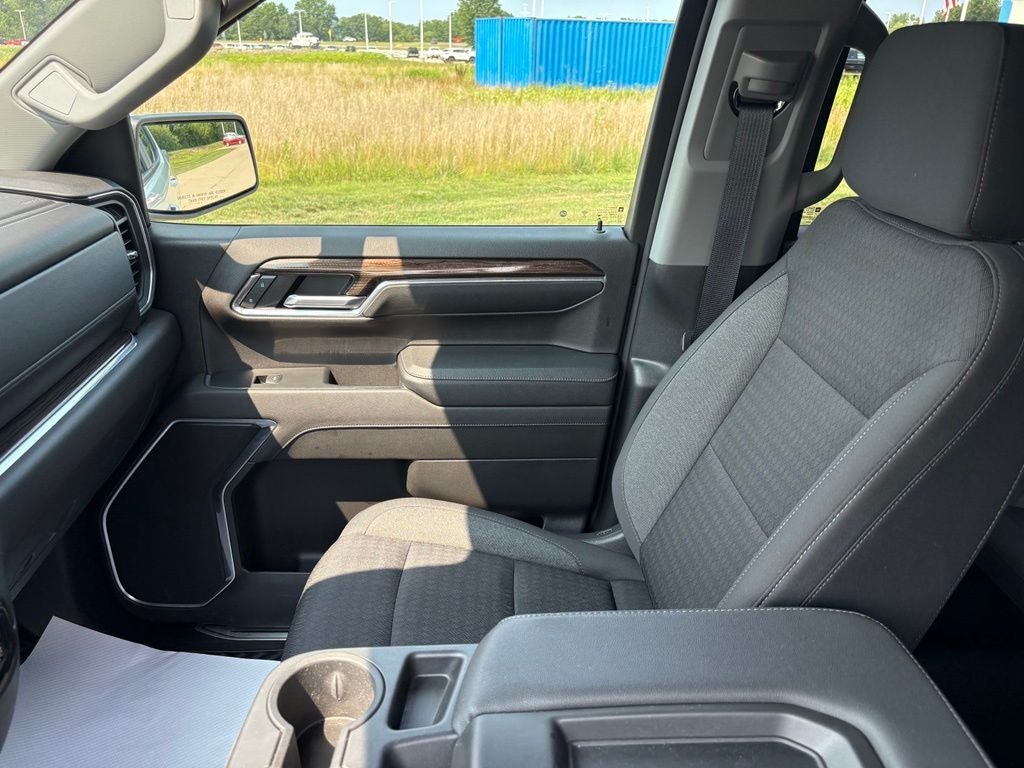 2023 Chevrolet Silverado 1500 LT LT1