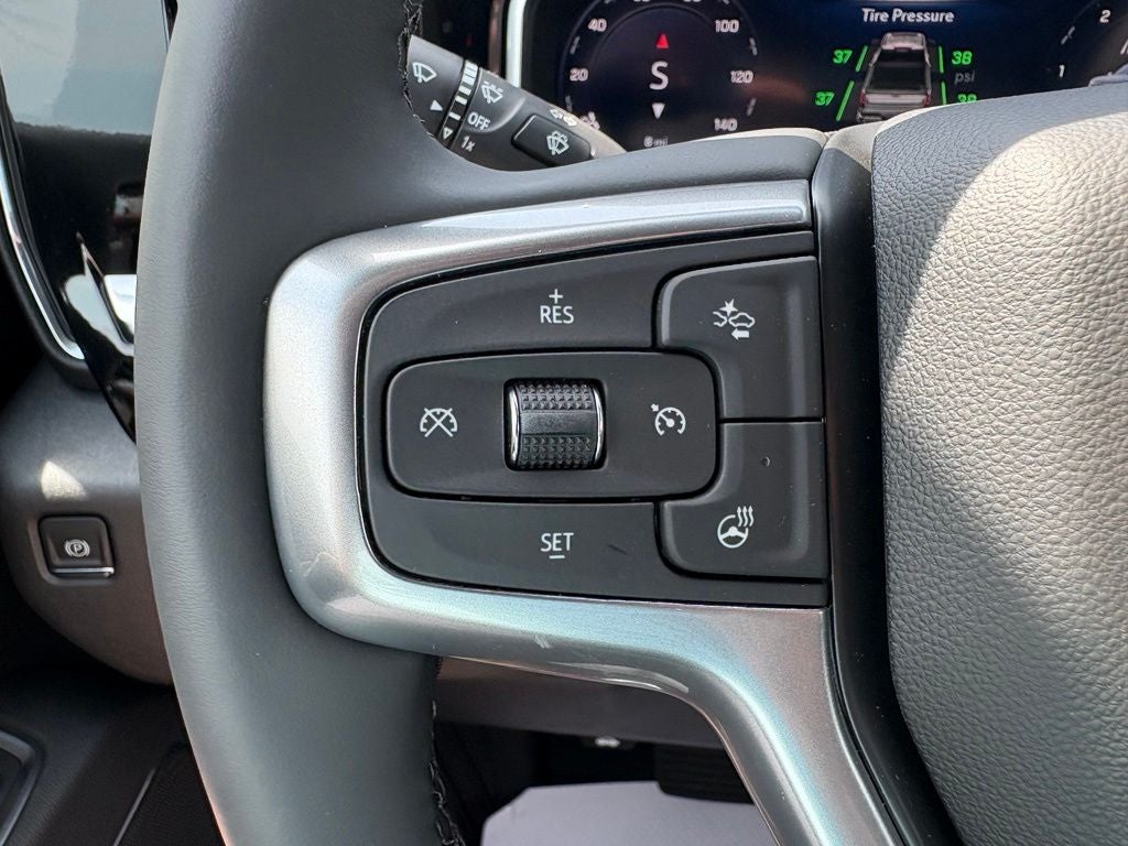 2026 Chevrolet Silverado 1500 LT LT1