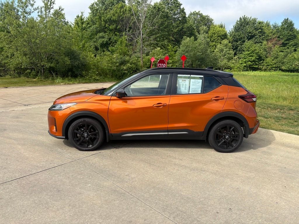 2023 Nissan Kicks SR